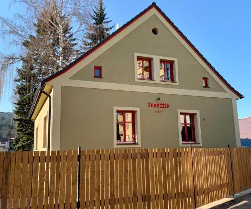 Žebřík postel Sušice