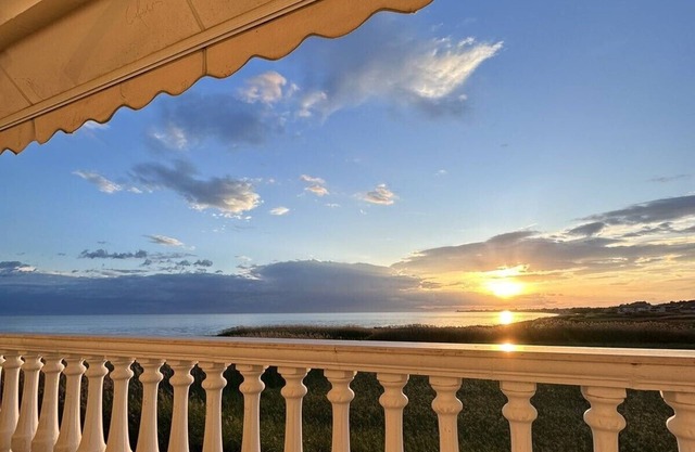 Πανέμορφο διαμέρισμα στην Χαλκιδική Παραλία Διονυσίου.