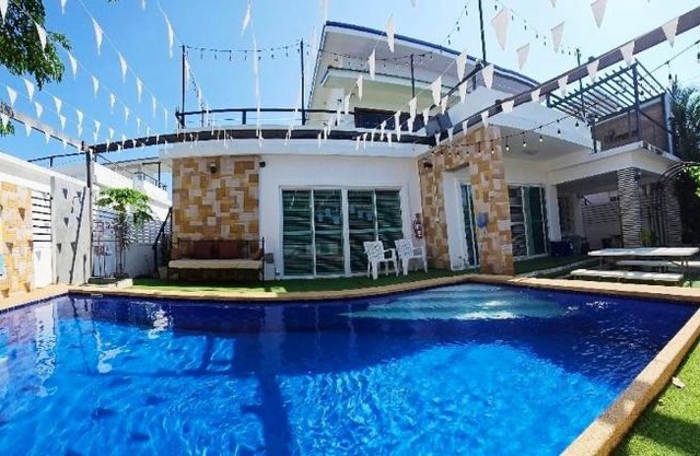 บ้านปาร์ตี้ พูลวิลล่า หัวหิน 4 ห้องนอน 1 นั่งเล่น 1 ครัว โต๊ะพูล คาราโอเกะ wifi