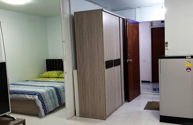 ห้องใหญ่-ห้องพักรายวัน เมืองทองธานี เรือนศรีตรัง