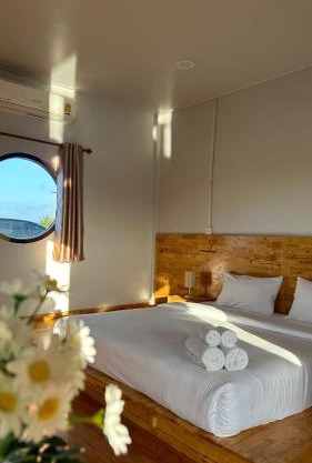 โรงแรมปีใหม่HomeResortพยัคฆภูมิพิสัย