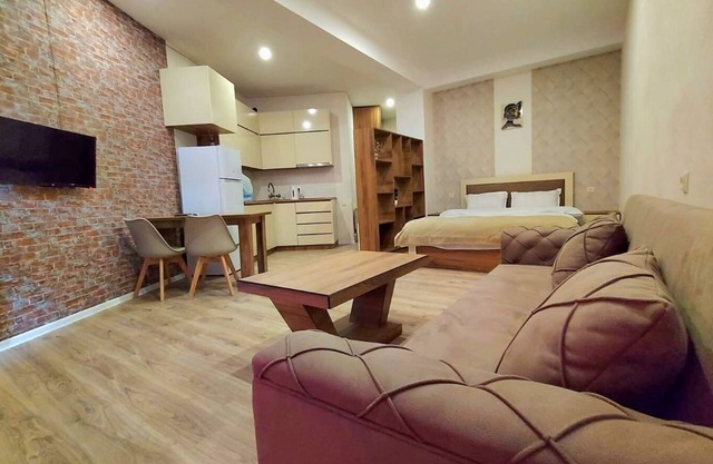 ბინა თბილისში t'bilisi .გლდნი.