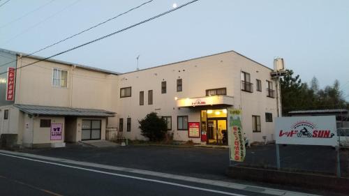 ライダーハウス レッドSUN