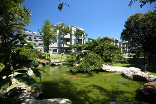 三匠獨棟庭園別墅 1歡唱烤肉打牌 -僅包棟 2聰明包棟-依人數提供床位及房間數 3寵物友善 4近夜市