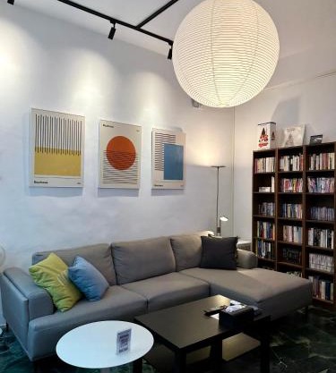 衛民家 wei min home