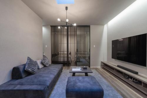 西九条 Villa deLuxe - 高端设计奢华2卧一户建 可住6人 USJ电车5分 极致舒适体验