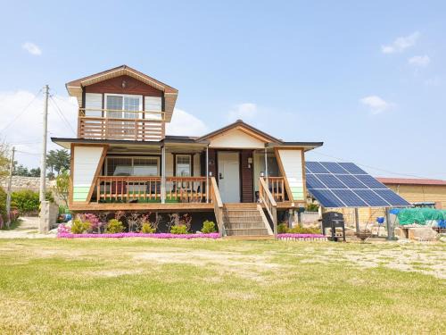 강원 고성ㅡ 숲속오두막 Forest Cabin 잔디마당 독채 바다차량5분 설악산 울산바위