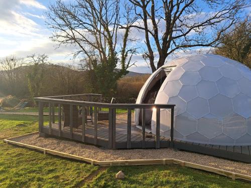 1 Bed Cabin - Sleeps 2 - Pets - Garden - Parking