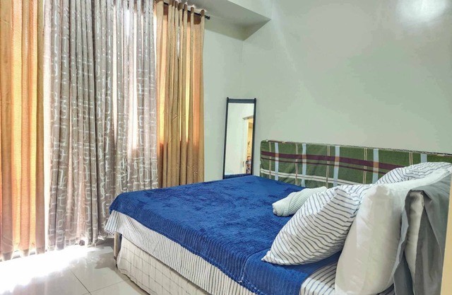 1 Bed Flat - Pool - Parking - Wifi