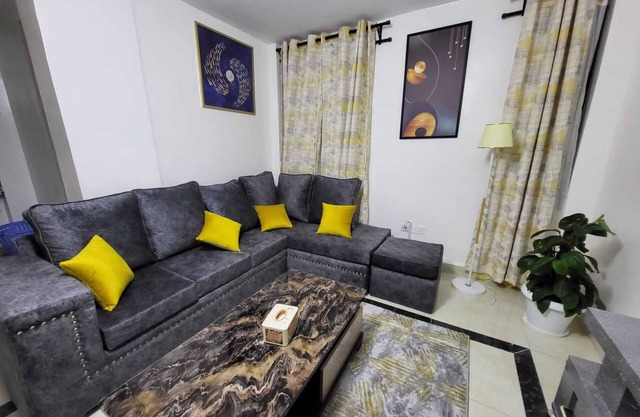 1 Bed Flat - Sleeps 2 - Parking - Wifi