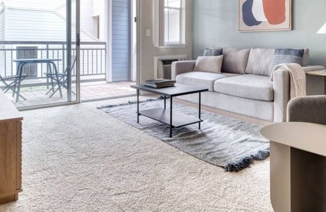 1 Bedroom Apartment L-560584 by Houzlet