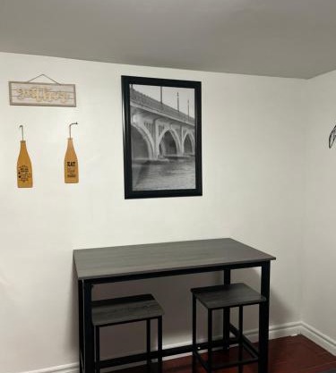 1 bedroom apartment w/Wifi and private entrance