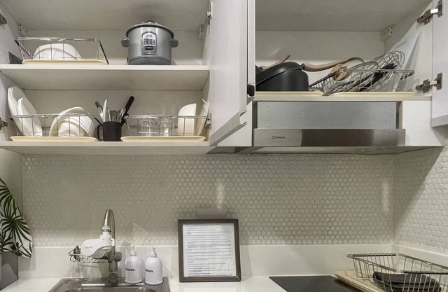 1-Bedroom Condominium Unit with Stunning View of Ayala Avenue CBD, Makati City