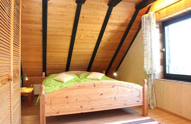 1 bedroom for 2 adults and 2 children