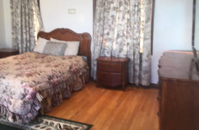 1-Bedroom in Upscale Ingleside