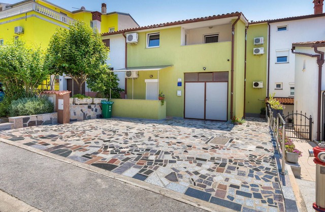 1 bedroom lovely apartment in Pula