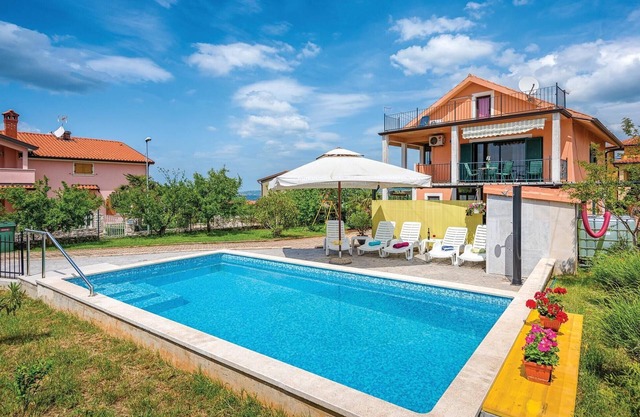 1 bedroom stunning apartment in Kastel