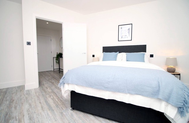 1 BR | Parking | 2 guests