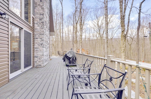 < 1 Mi to Alpine Lake: Cabin w/Furnished Deck!