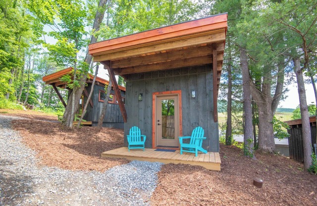 1 Mile to Downtown West Jefferson Camping Cabin #6