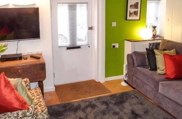 1 ST. MARYS LANE, with a garden in Ticehurst