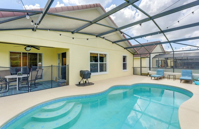 10 Mi to WDW: Home w/Themed Rooms, Pool & Lanai