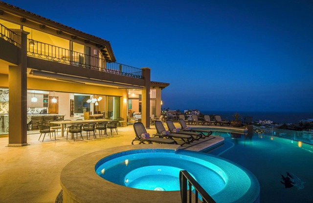 10BR Villa Celeste Sleeps up to 24!