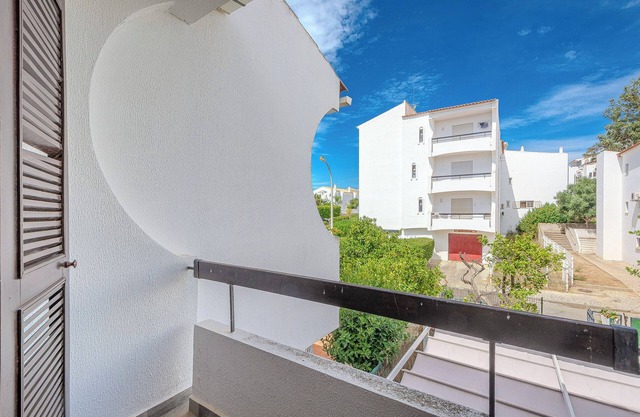 10min walk from Albufeira New Town