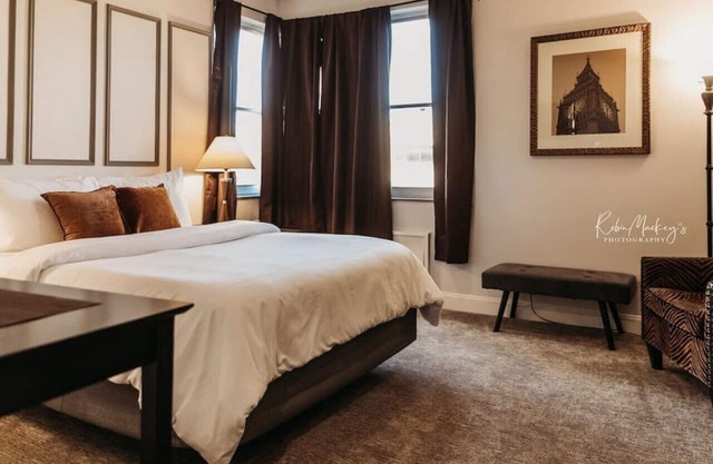 116 · Timeless #116 - Hotel Phillips