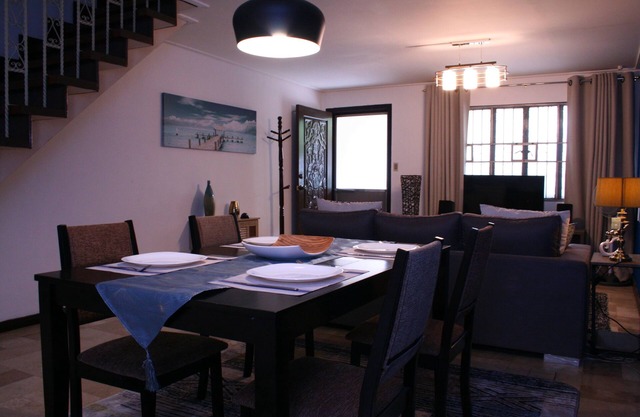 135m2 Townhouse near Airport with air conditioning, washing machine, parking
