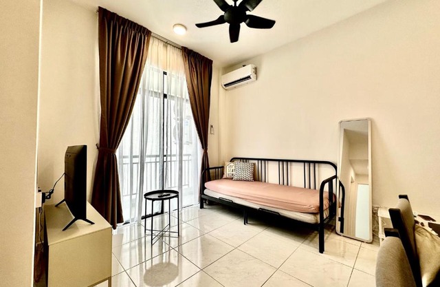 13A5TheSun#BayanLepas#QueensbayMall#CozyHomestay