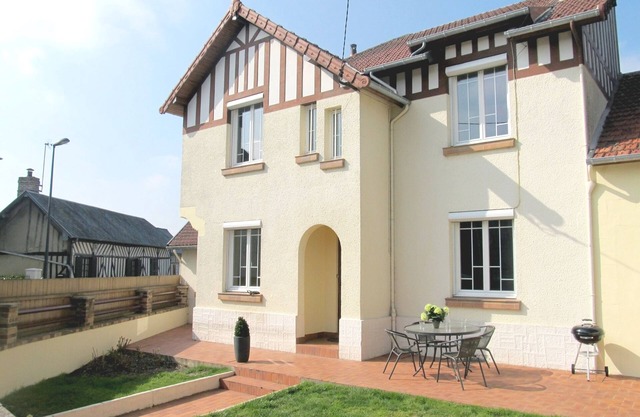 15km from HONFLEUR * HOUSE WITH GARDEN * SAUNA * All shops * Pets welcome