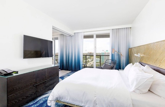 16th Floor Luxury 2 Bedroom | Ocean Views & Luxury