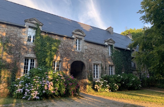 17th century property between the pink granite coast & Lannion, Studio 33m2