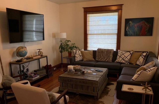 18 Fairview Ave in Hudson NY