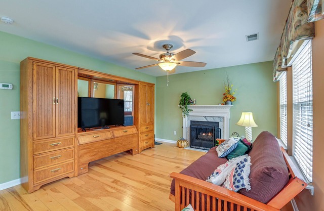 18 Mi to Nashville: Home w/Dedicated Workspace