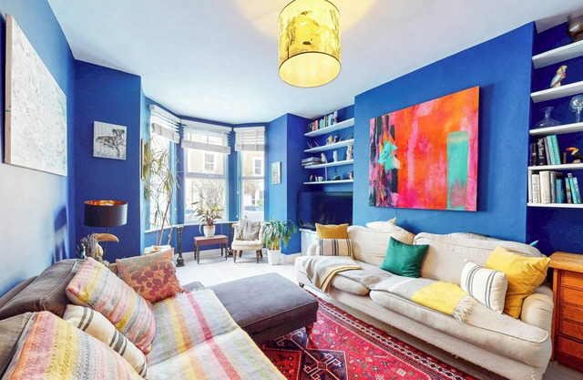 1Bed Maisonette - 12 Min to Denmark Hill Station