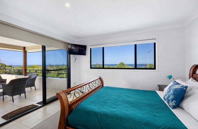 1BR Coastal Escape Studio, Walk to Peregian Beach!