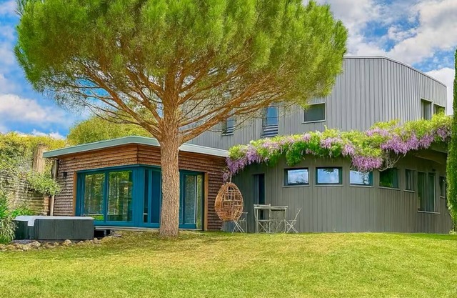 1h10 from Paris:Countryside, Heated Pool & SPA