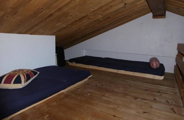 1st floor, balcony, tv, ski locker, 67m², Courchevel