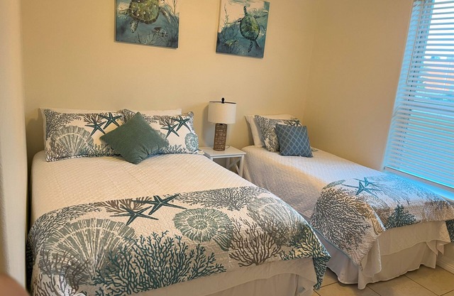 1st Floor-Pool-2BD/2BA-Sleeps 6