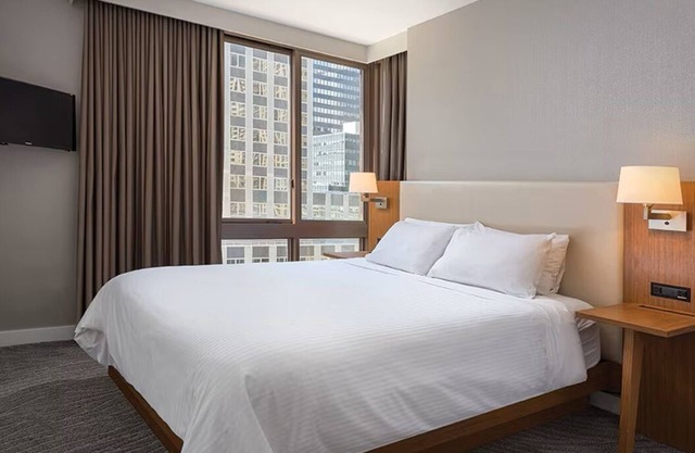2 BED PRESIDENTIAL WYNDHAM MIDTOWN 45 12/7-9 SLP 6 SUN-TUES 2NGTS NEW YORK CITY