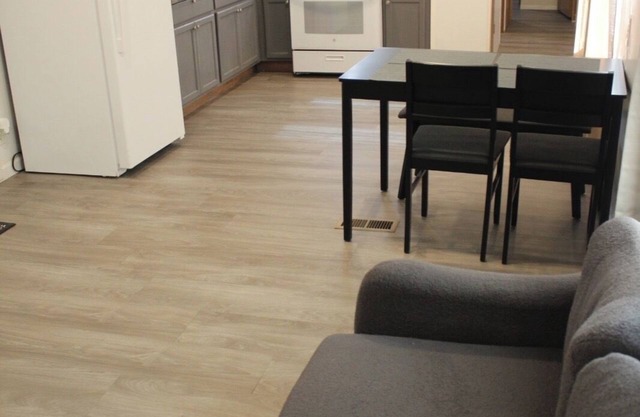 2 bed room and 2 bathroom mobile home nearby national park museums and mountains