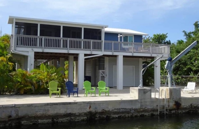 2 Bedroom/2 Bath Canal Home in Big Pine - Great Boating Access!