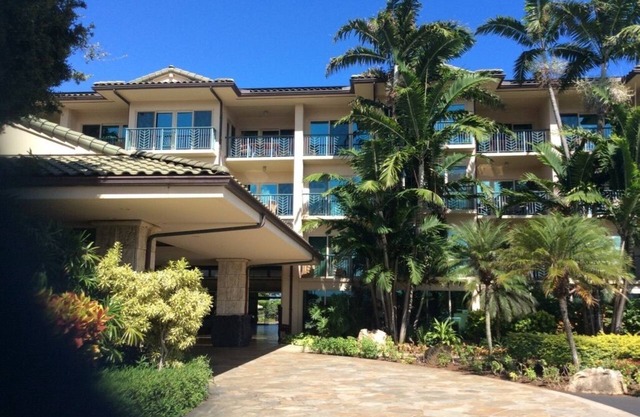 2 Bedroom 3 bath in Waipouli Deluxe oceanfront condominium Resort