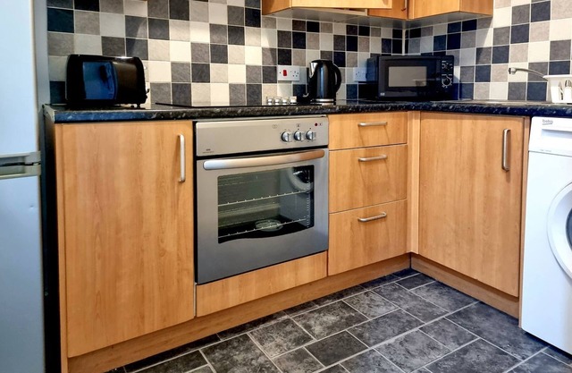 2 bedroom accommodation in Penicuik