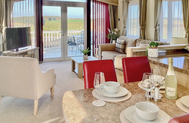 2 bedroom accommodation in Culloden Moor, near Inverness