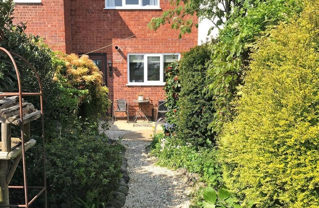 2 bedroom accommodation in Lytham
