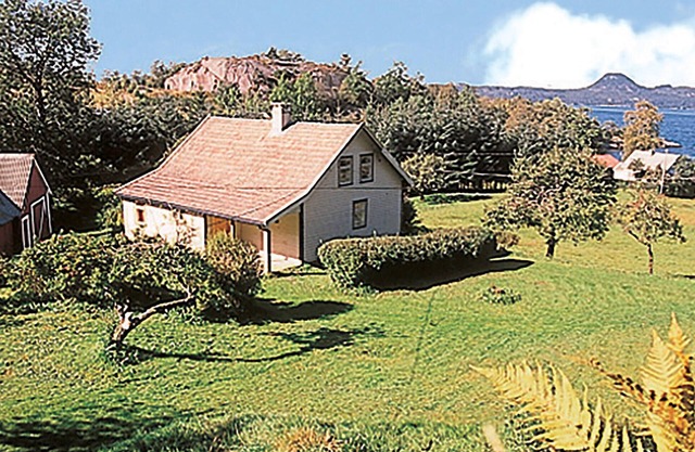2 bedroom amazing home in Skånevik