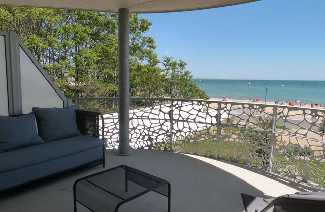 2-bedroom apartment, balcony, beach access, pool, parking, pets allowed - La Tranche-sur-Mer